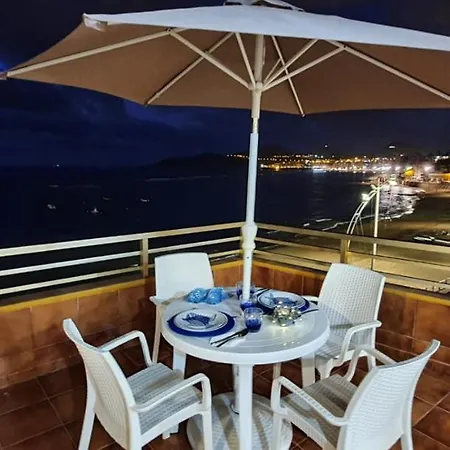 Isamaría Terraza Y Piscina En La Playa *